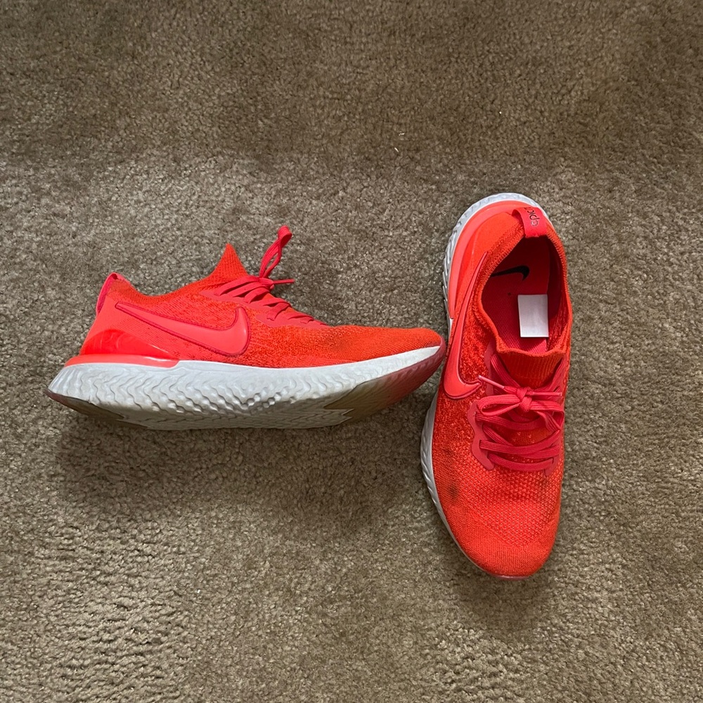 Nike Epic React - Chilie Red